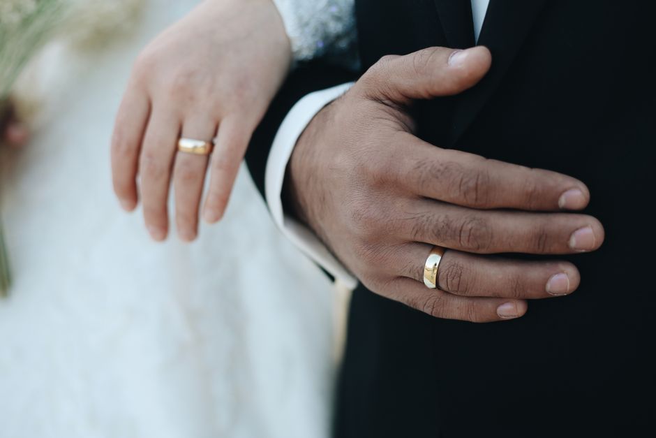 中韩夫妻财产制度对比：婚后收入归属与离婚时的清算规则